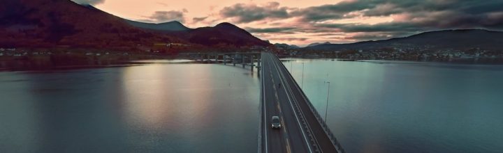 Z cyklu norweskie mosty z drona Z cyklu norweskie mosty z drona